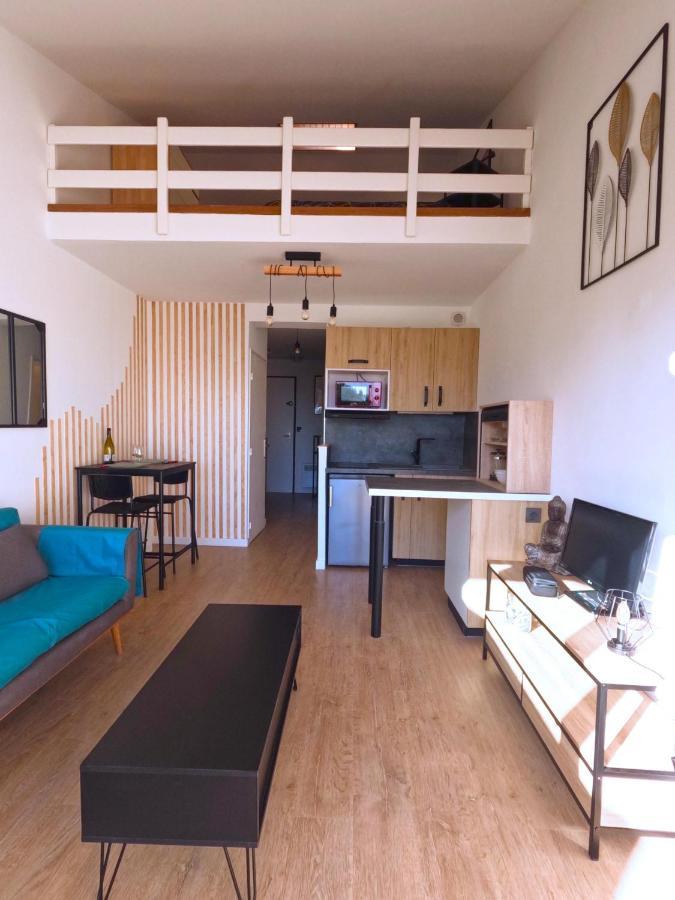 Appartement Hyeres - Costebelle Duplex Vue Mer Balcon Residence Privee Parking - Marie Caroline Dış mekan fotoğraf