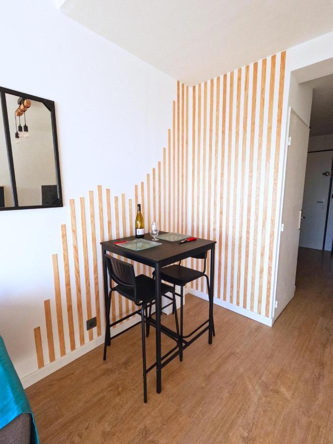 Appartement Hyeres - Costebelle Duplex Vue Mer Balcon Residence Privee Parking - Marie Caroline Dış mekan fotoğraf