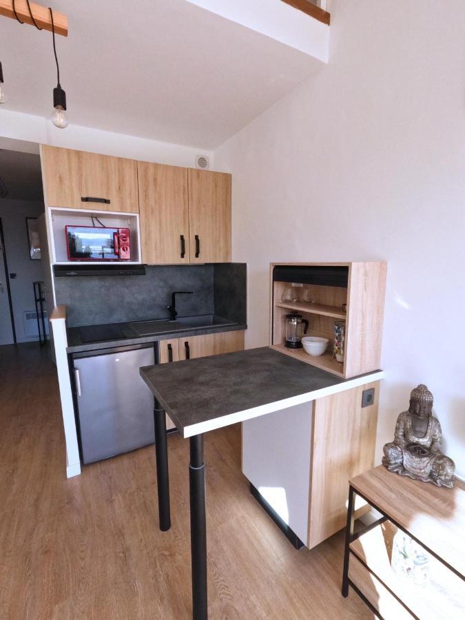 Appartement Hyeres - Costebelle Duplex Vue Mer Balcon Residence Privee Parking - Marie Caroline Dış mekan fotoğraf